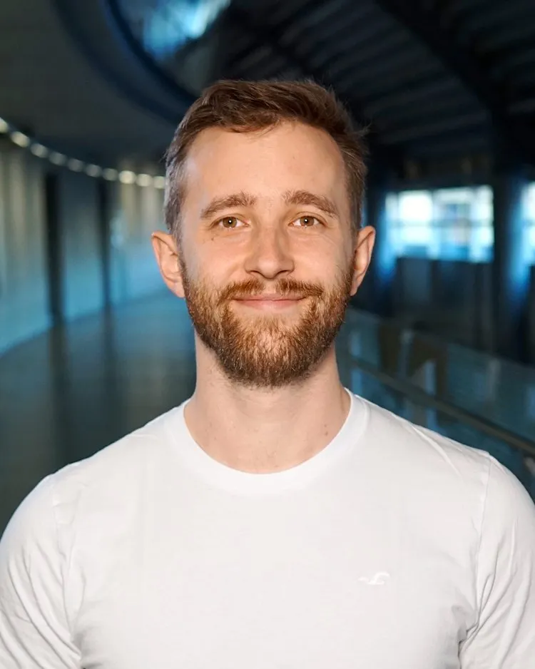 Dr. Lukas Burgholzer